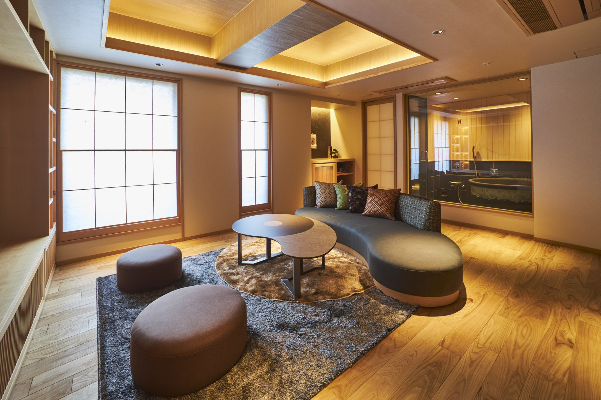 Kura Suite お風呂（写真奥）